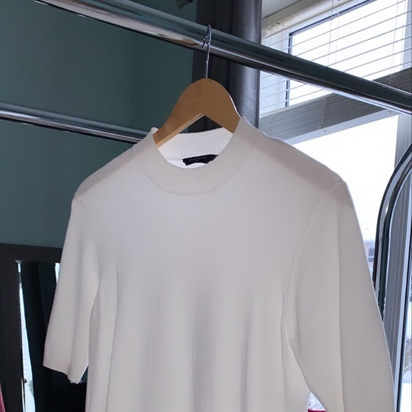White Cotton-Feel Short Sleeve Shirt - Picture 4 of 6